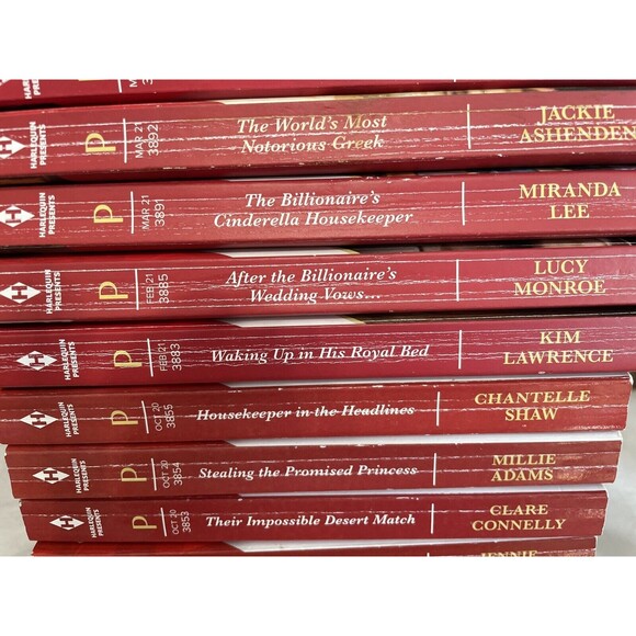 Harlequin Romance Books - Lot of 13, Plus Two Additional Books - Picture 6 of 8